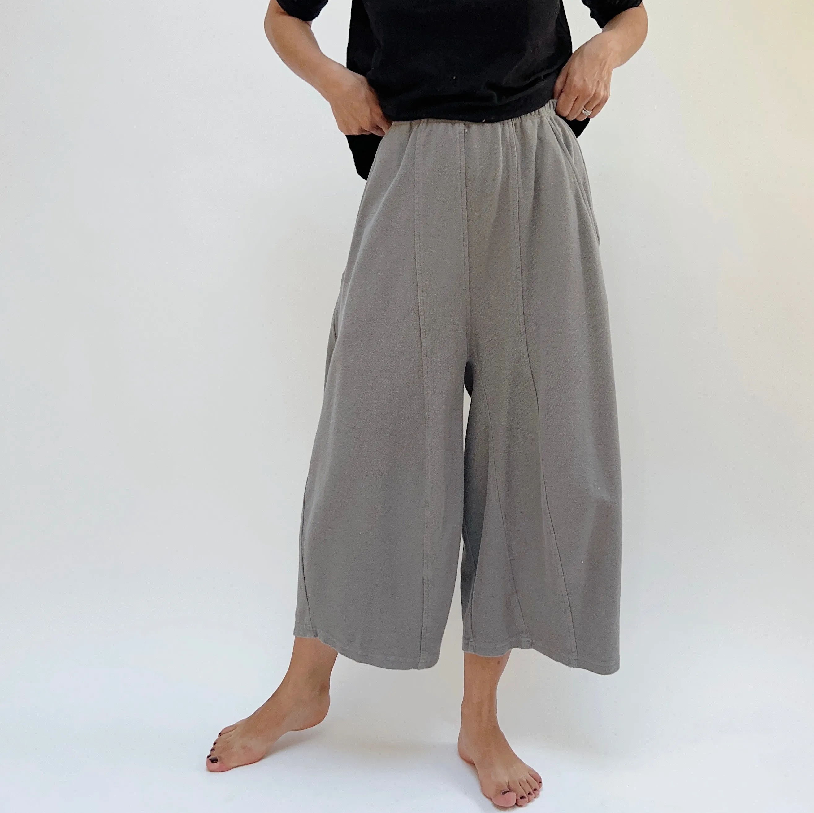 Eleven Stitch | Front Seam Pant in Fog