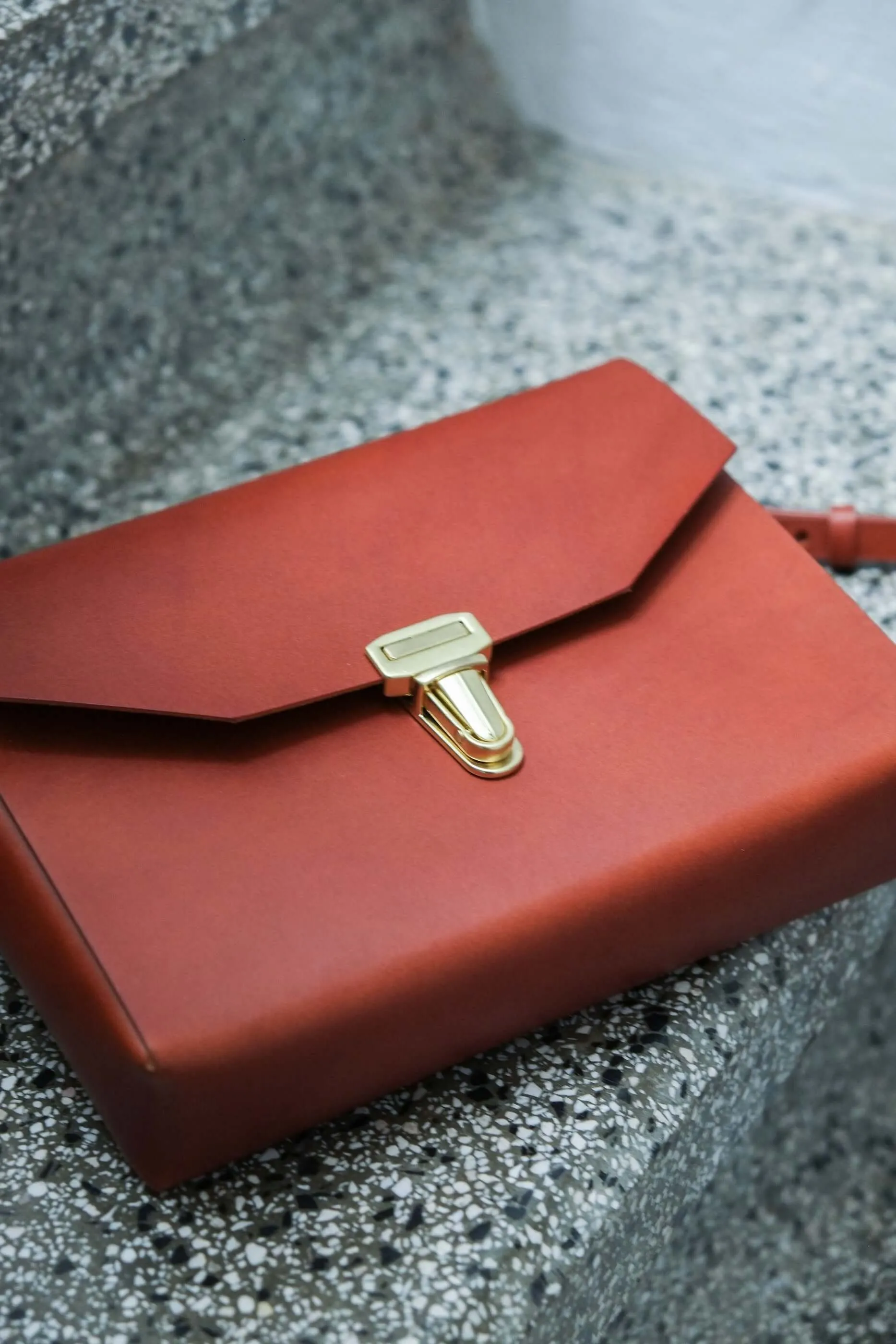 'ELYSIA' CROSSBODY BAG