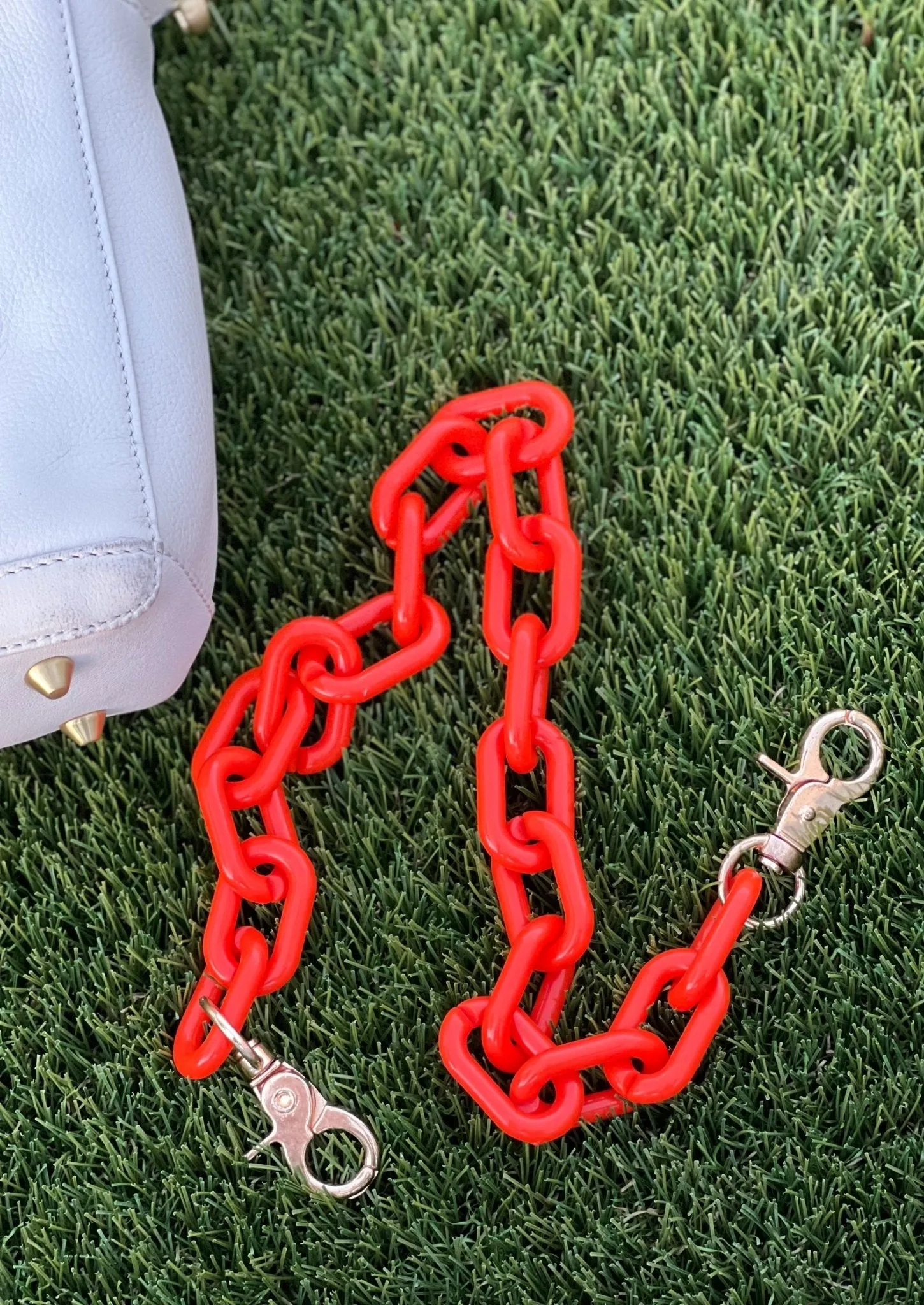 Jules Statement Chain (Neon Orange)