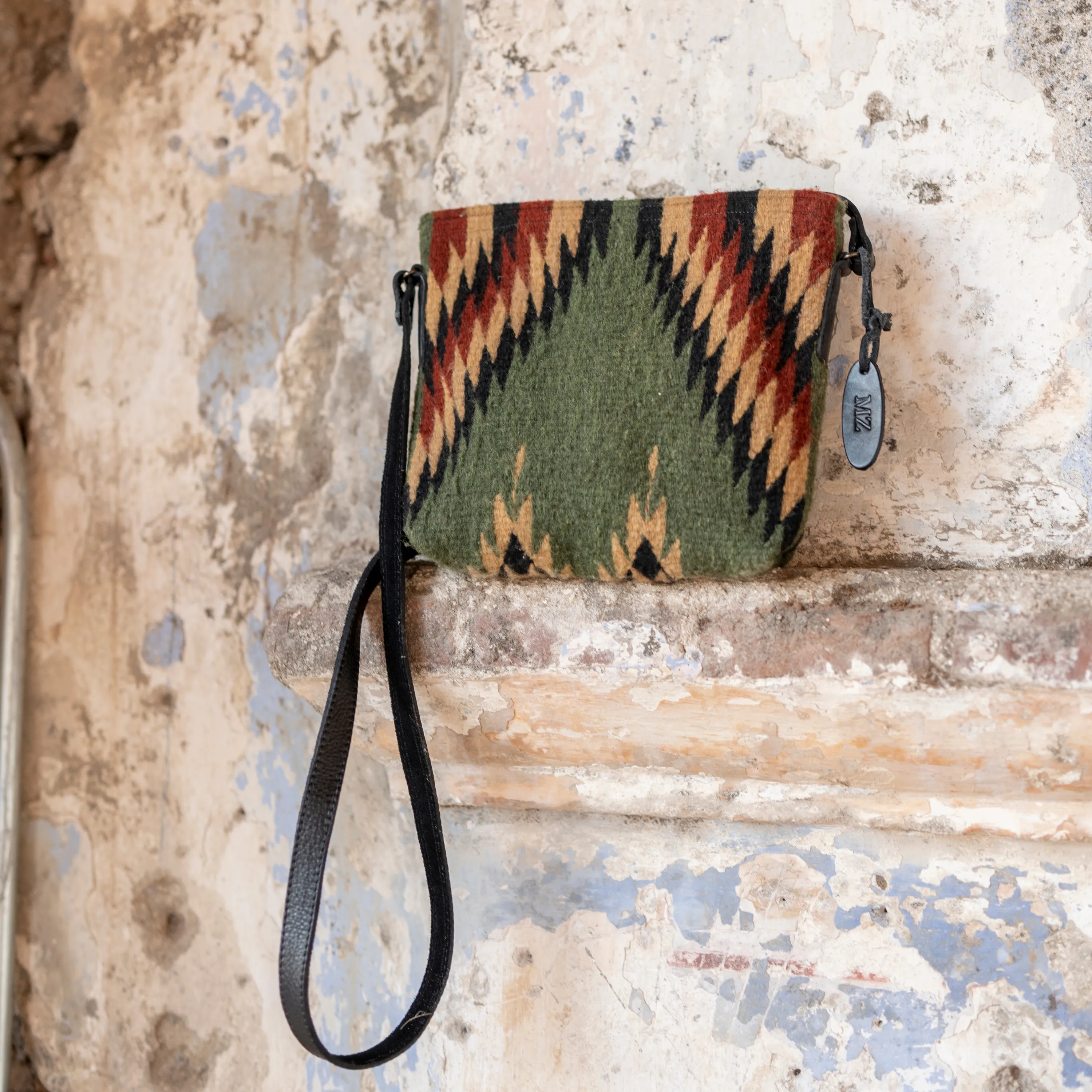 Lightning   Pine Crossbody