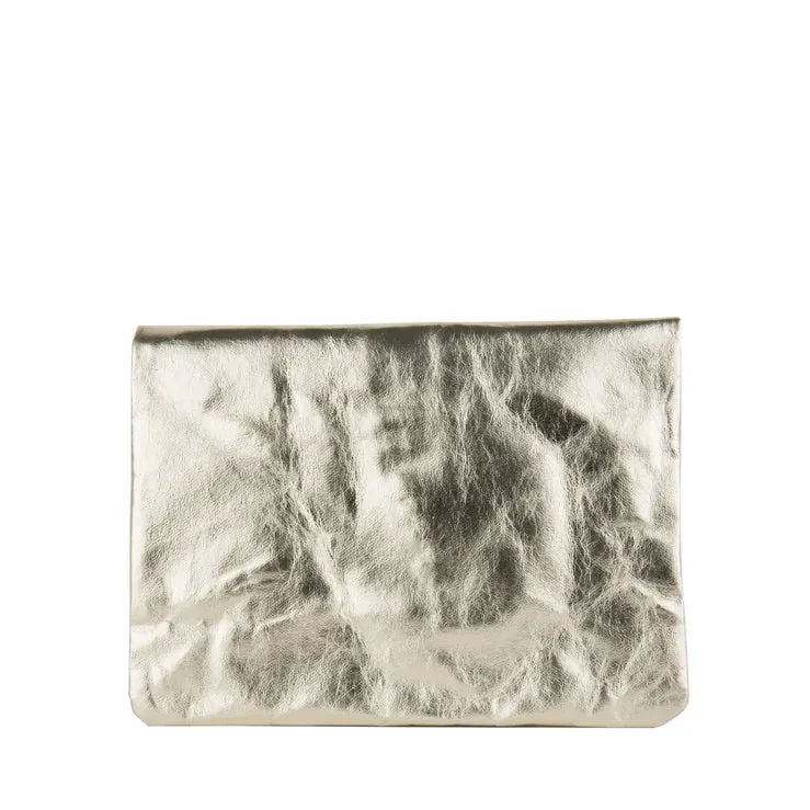 Maru Foldover Clutch in platinum by Uashmama