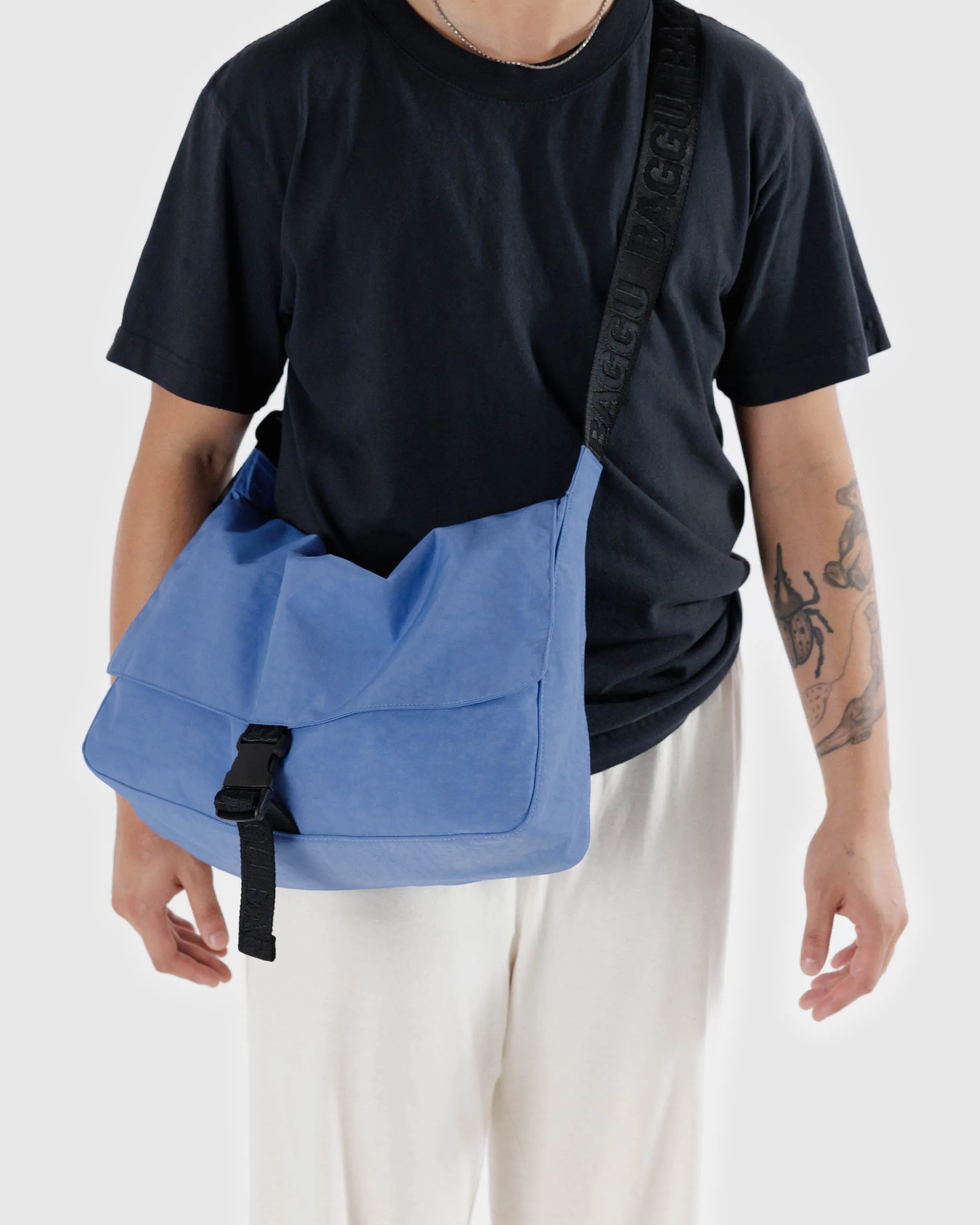 Nylon Messenger Bag in Pansy Blue